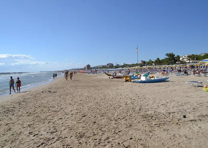 Отель Radar Розето-дельи-Абруцци